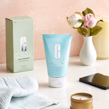 مراقبت پوست Clinique — Clinique Anti-Blemish Solutions Cleansing Gel, Acne-Prone with Salicylic Acid, 125ml online at be